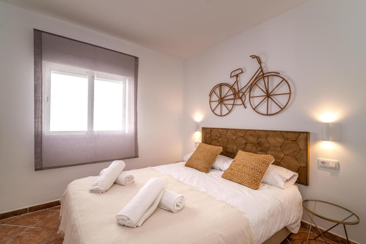 Palm Tree Villa - 5Bdr Paradise Pool / Chill Out Beds Torremolinos Ngoại thất bức ảnh