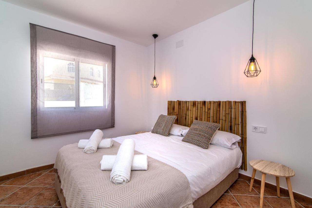 Palm Tree Villa - 5Bdr Paradise Pool / Chill Out Beds Torremolinos Ngoại thất bức ảnh