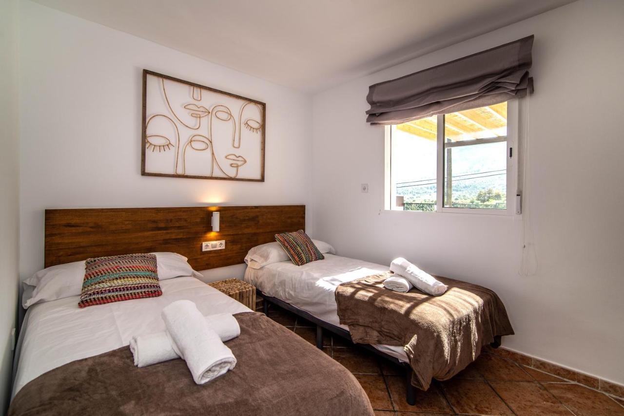 Palm Tree Villa - 5Bdr Paradise Pool / Chill Out Beds Torremolinos Ngoại thất bức ảnh